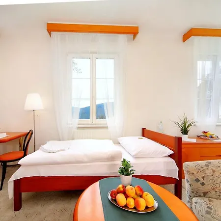 Palace Club Hotel 3*